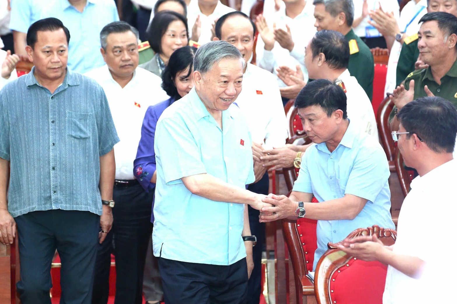 Tổng Bí thư: Dù tăng trưởng đến thế nào mà gần Tết, hết tháng không có lương thì rất buồn