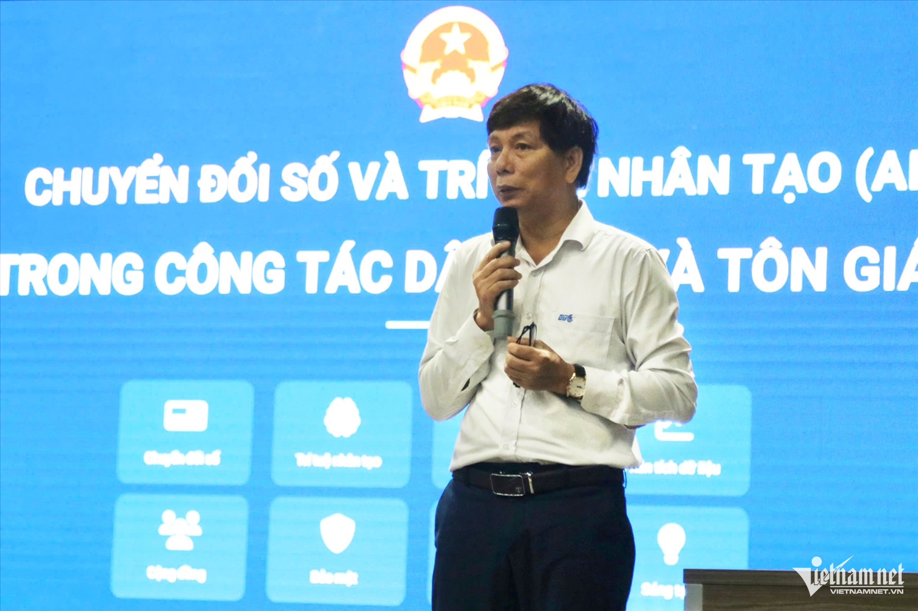 W-Chuyển đối số 1.jpg