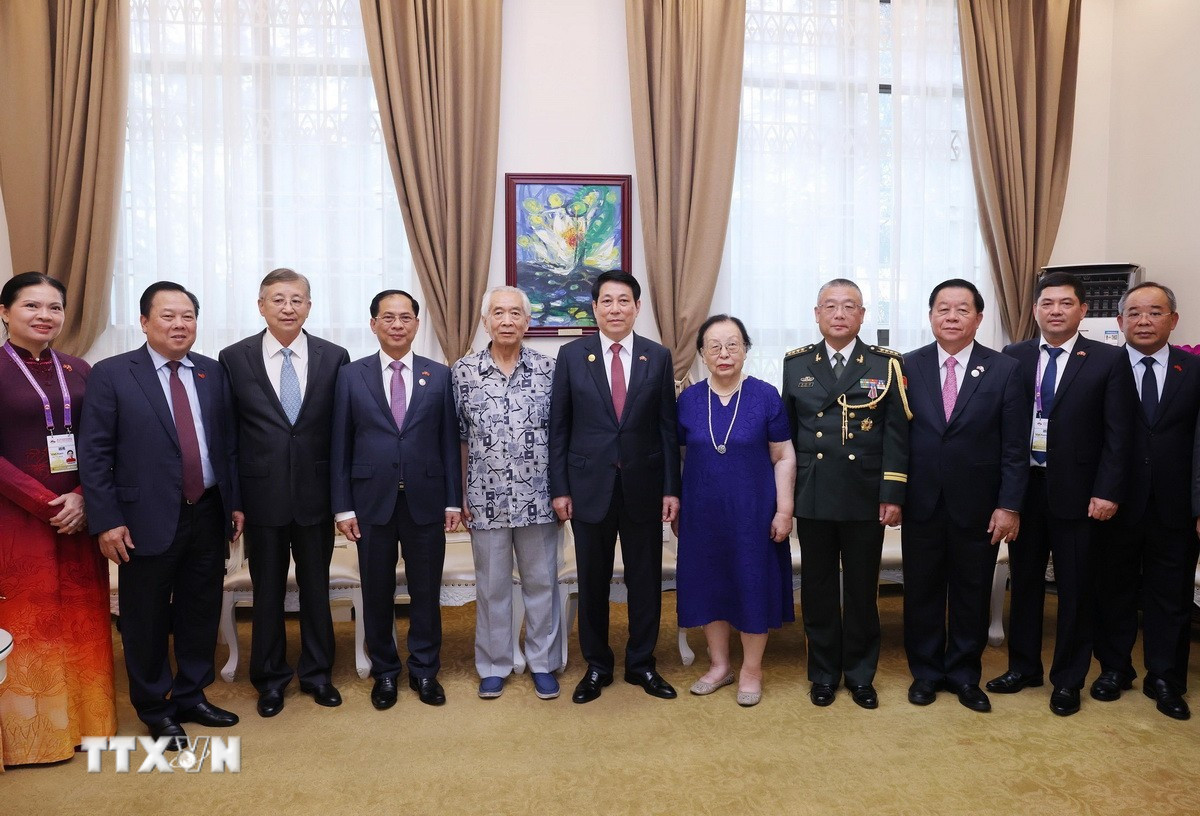 0409 ប្រធានទទួលគ្រួសារទាហានចិន 3.jpg