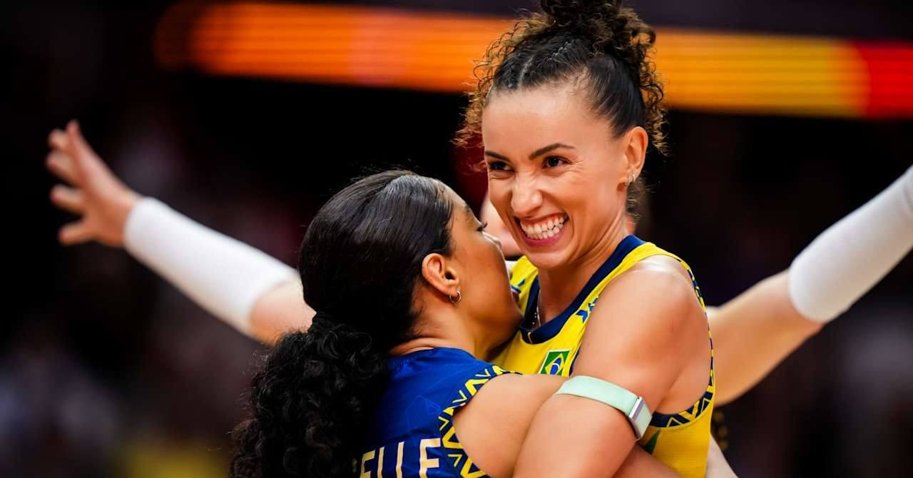 Brazil hạ Pháp sau trận cầu mãn nhãn, vào bán kết bóng chuyền thế giới