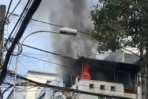 Cháy trụ sở công ty ở TPHCM, bảo vệ có hành động chuyên nghiệp