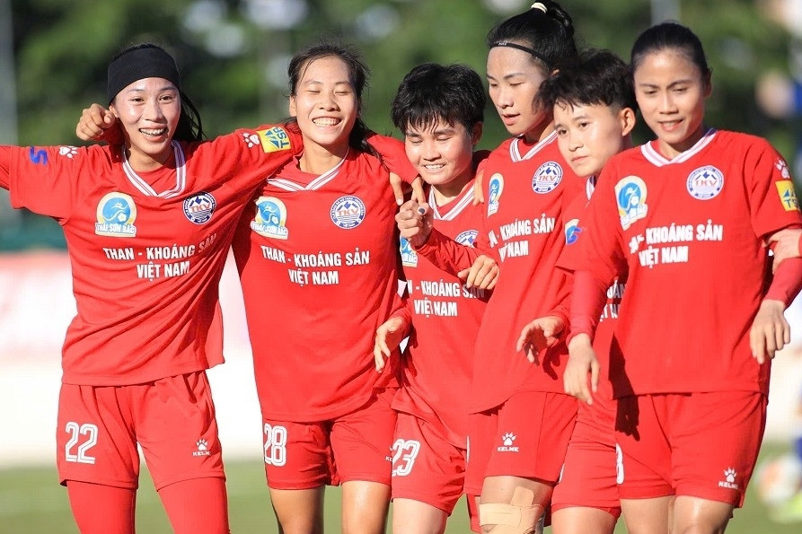 Khai mạc giải bóng đá nữ VĐQG 2025: Thái Nguyên đánh rơi chiến thắng