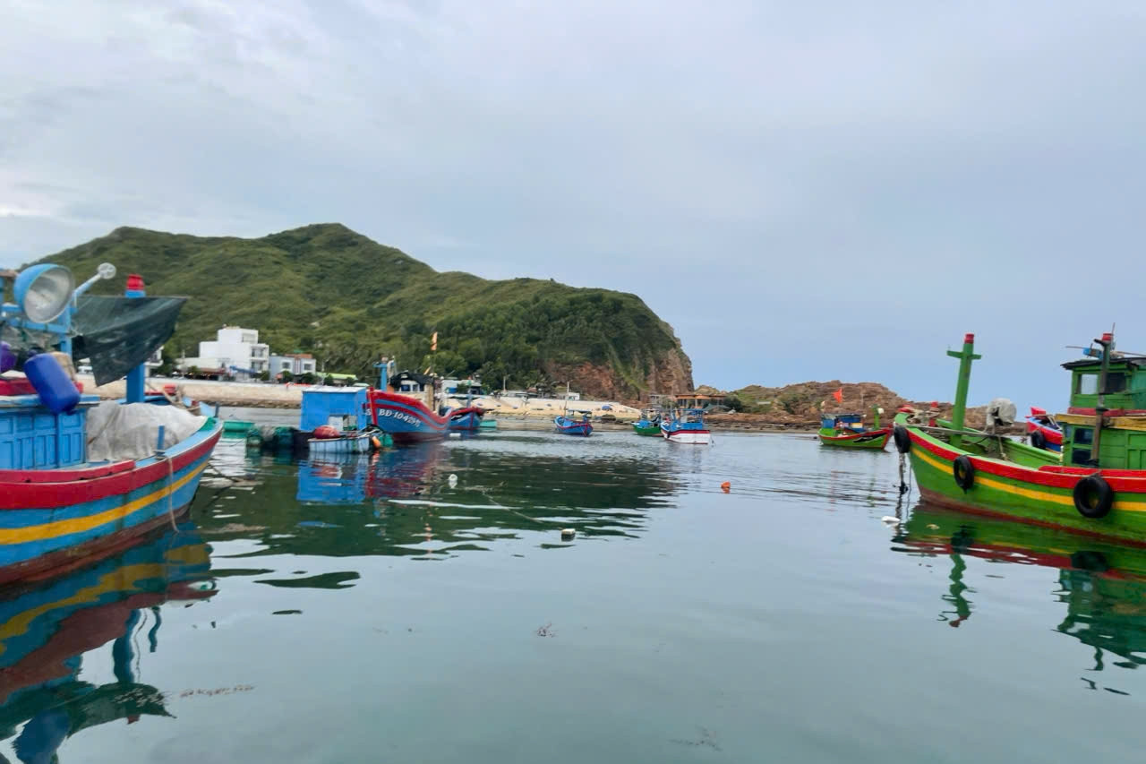 Khánh Hòa phấn đấu trở thành trung tâm kinh tế biển trọng điểm
