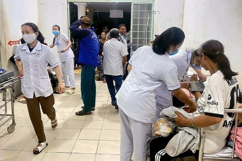 Phạt 35 triệu đồng và đình chỉ 2 tháng nhà hàng khiến 131 người bị ngộ độc