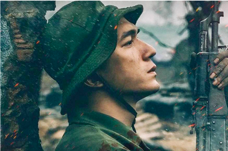 Thu 475 tỷ, 'Mưa đỏ' vượt 'Nhà bà Nữ' của Trấn Thành, doanh thu cao thứ 3 lịch sử