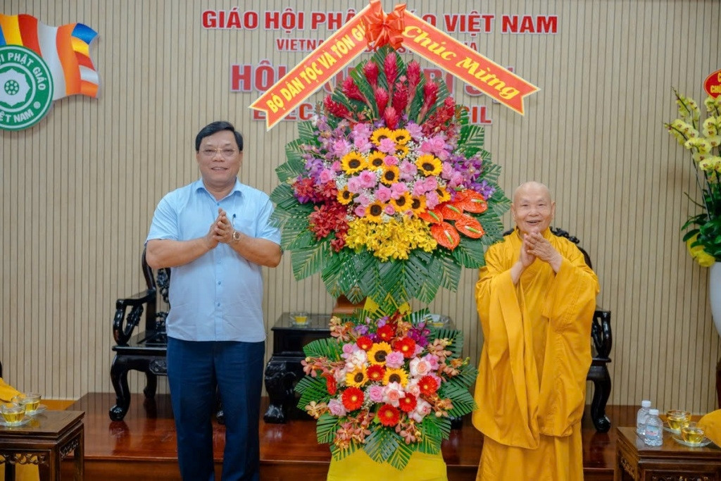 Thứ trưởng Nguyễn Hải Trung thăm Trưởng lão Hòa thượng Thích Thiện Nhơn