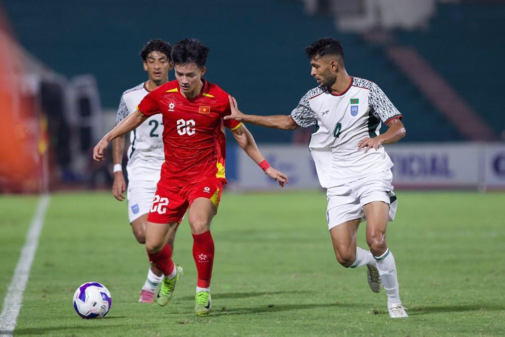 U23 Viet nam vs U23 Bangladesh 1.jpg