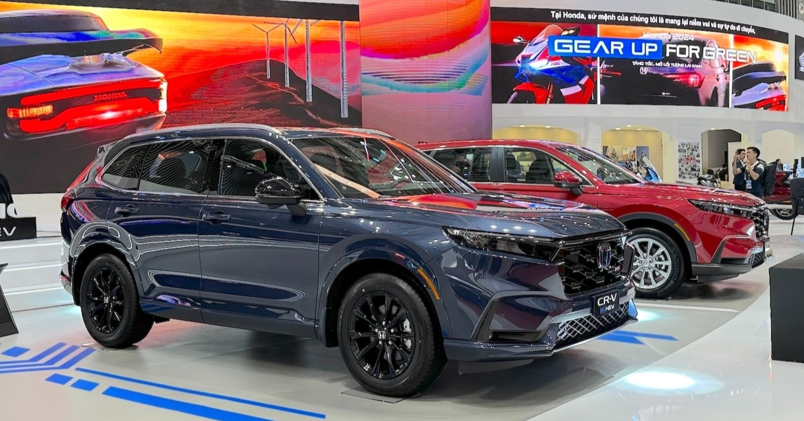 W-Honda CR V hybrid.jpeg