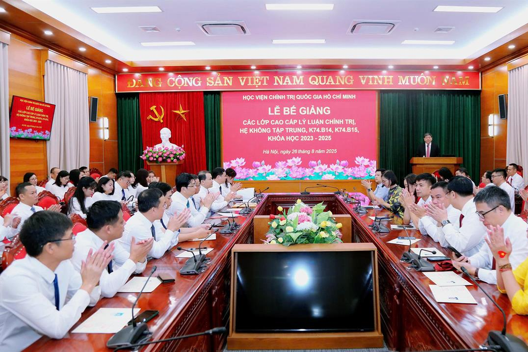 Ban Bí thư ra quy định mới về đối tượng đào tạo trung cấp, cao cấp lý luận chính trị