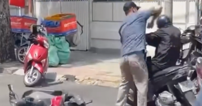 Công an truy tìm kẻ gây hấn, đánh người trên đường ở TPHCM