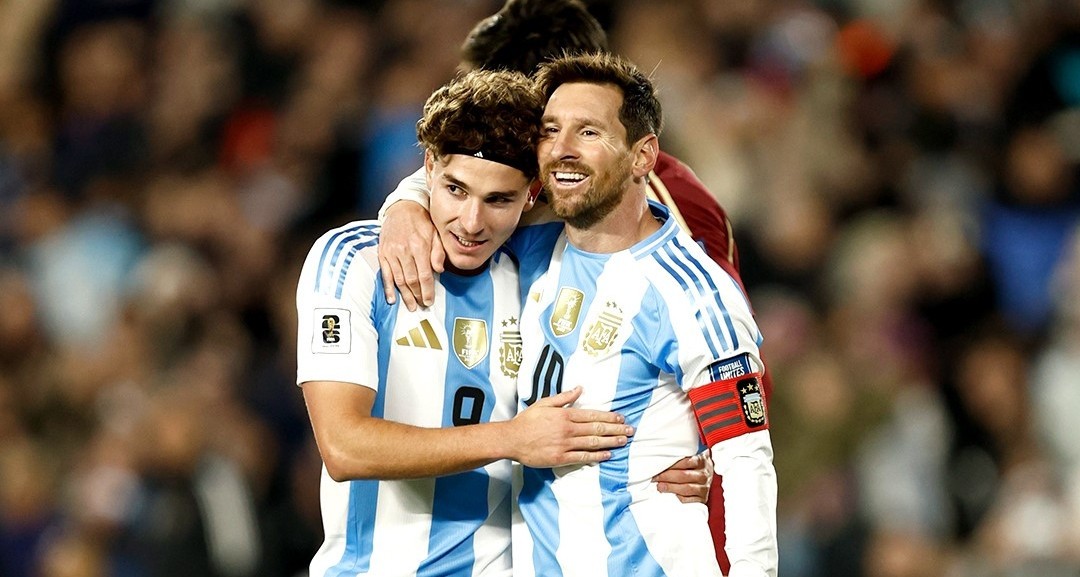 Messi thăng hoa, Argentina thắng dễ trận cầu đáng nhớ