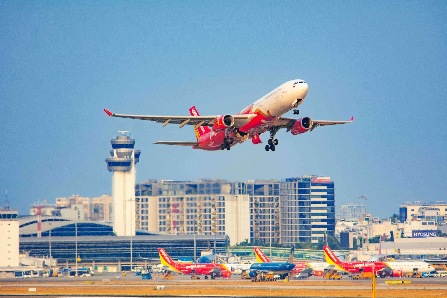 Vietjet được AirlineRatings vinh danh Giải thưởng bền vững 2025