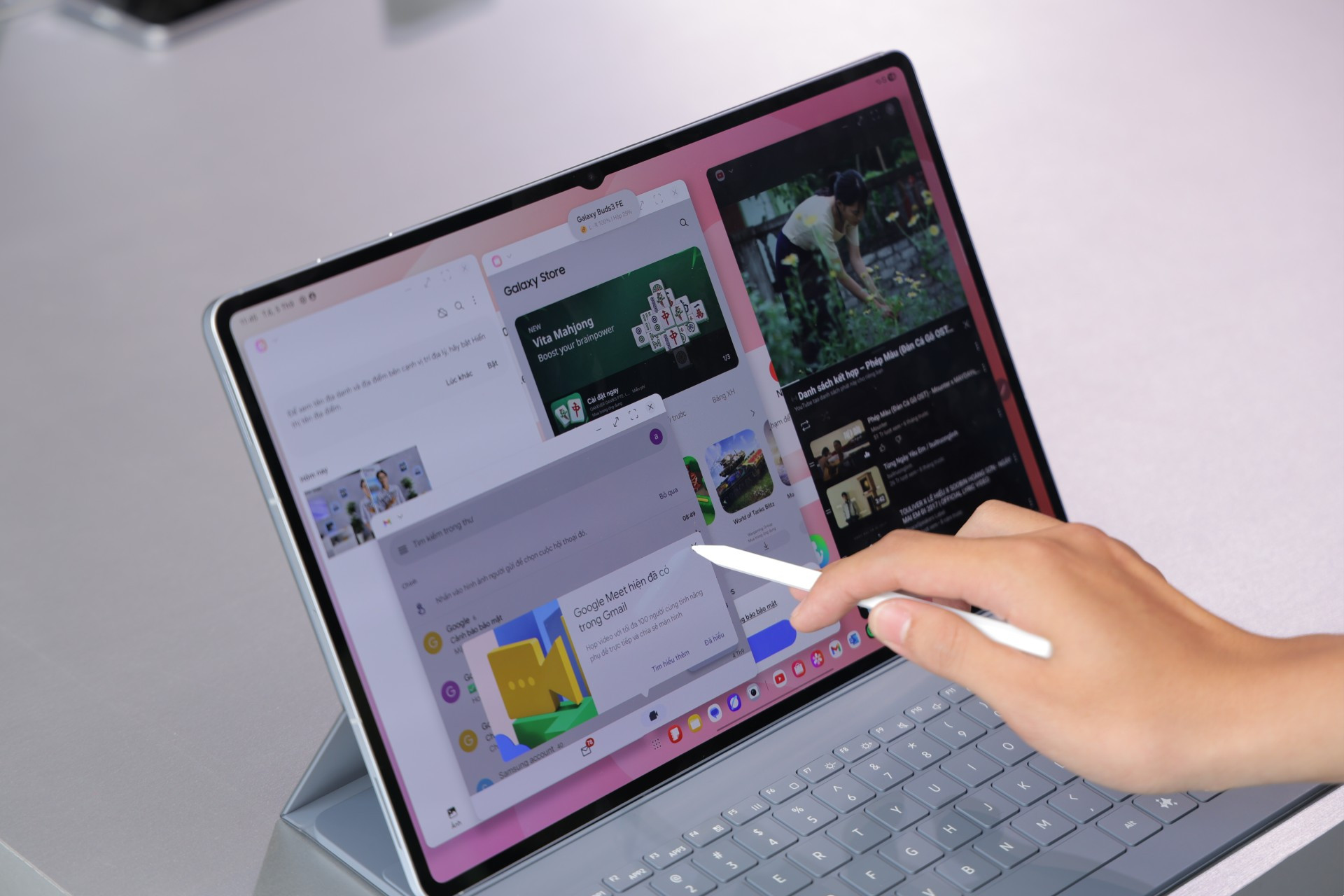 2 (1) Galaxy Tab S11 .jpg