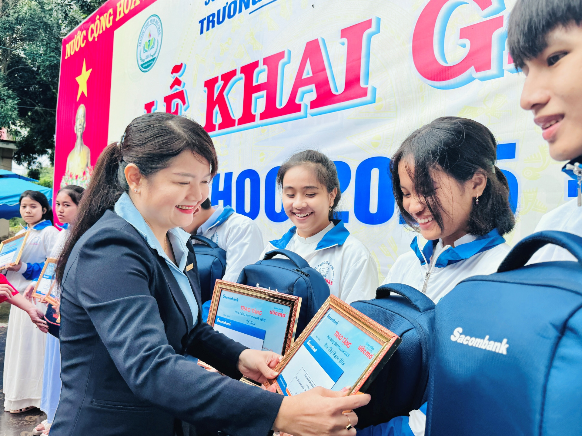 5 Trường THPT Phan Bội Châu   Quảng Ngãi.jpg