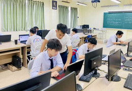 dan toc San diu.jpg