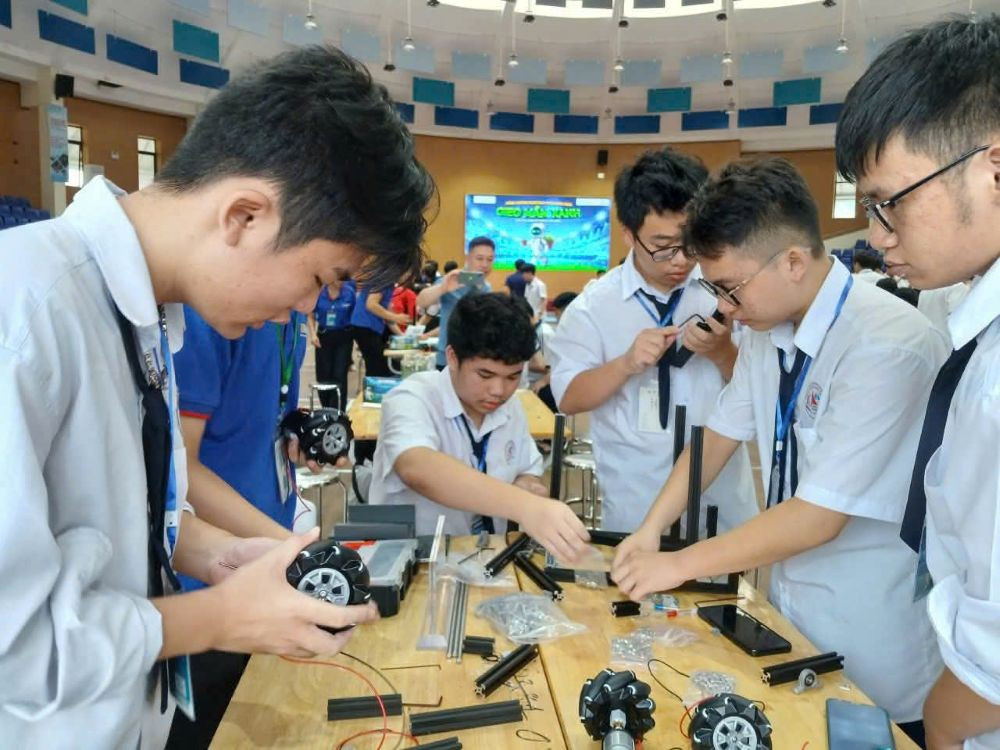 Dan toc San diu 2.jpg