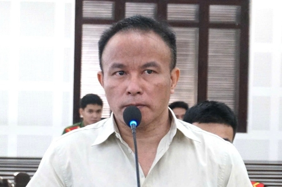 Được nhờ đứng tên hộ, cựu cán bộ chiếm luôn 5 lô đất hơn 57 tỷ đồng