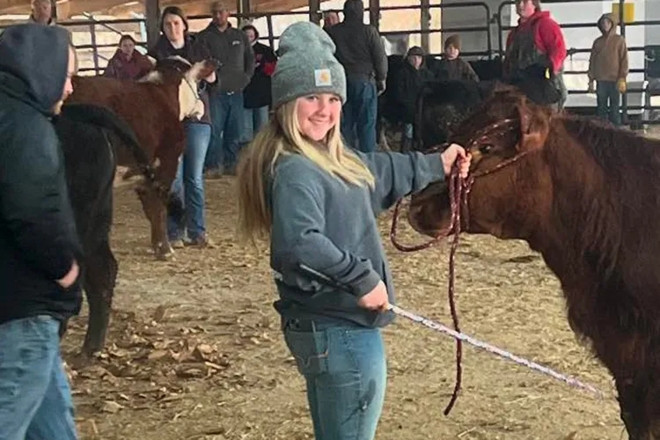 Người đàn ông bị truy tố vì bắn chim khiến con gái thiệt mạng