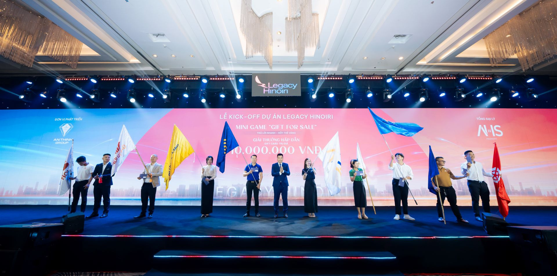 SAY Media 01612 rz.jpg