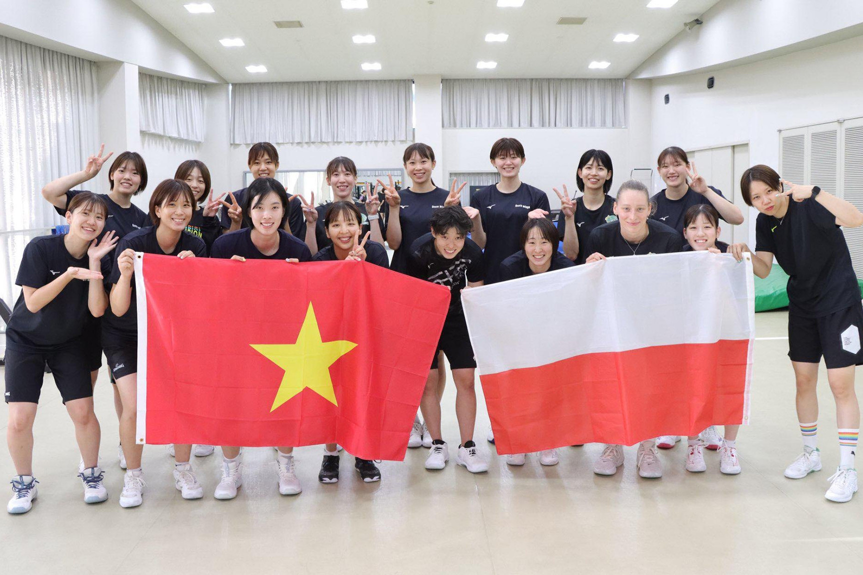 Thanh Thúy ra mắt đội bóng Nhật Bản, để ngỏ khả năng dự SEA Games