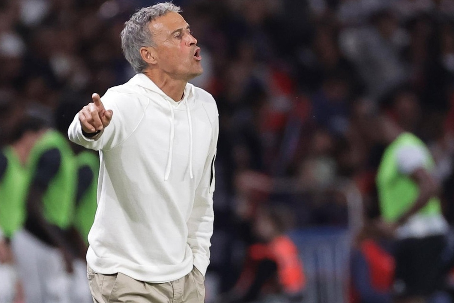 Thuyền trưởng PSG, Luis Enrique gặp tai nạn xe đạp