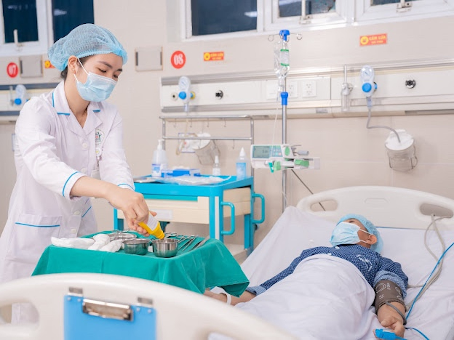 Phát hiện bệnh hiểm từ dấu hiệu chóng mặt tưởng tiền đình thông thường