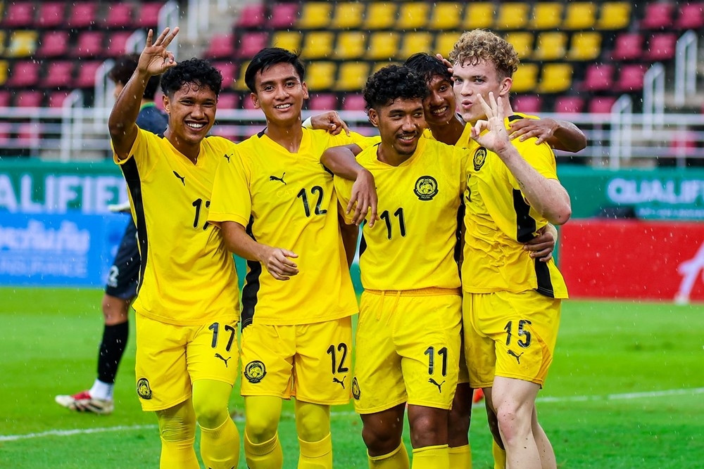 U23 Malaysia thắng trận 7-0, U23 Lào bị kéo trở lại mặt đất