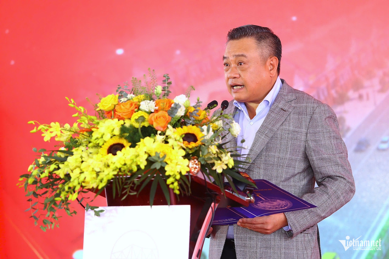 W-Tran Sy Thanh.jpeg