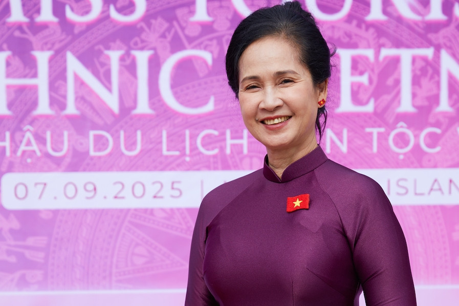 NSND Lan Hương làm Trưởng BGK chấm hoa hậu