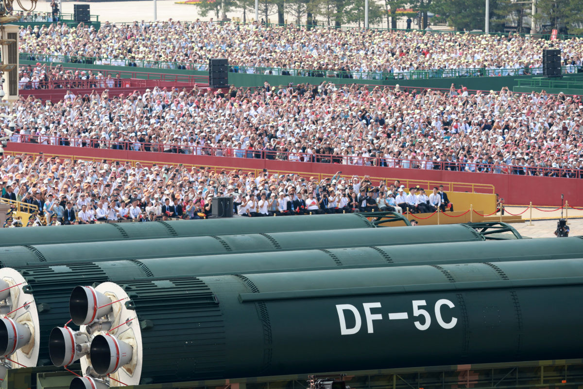 Tên lửa DF5C Trung Quốc.jpg