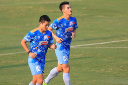 CLB Hòa Bình rút lui, giải hạng Nhất phải bốc thăm lại Tiến Linh, Tuấn Hải ghi bàn, tuyển Việt Nam thắng CAHN