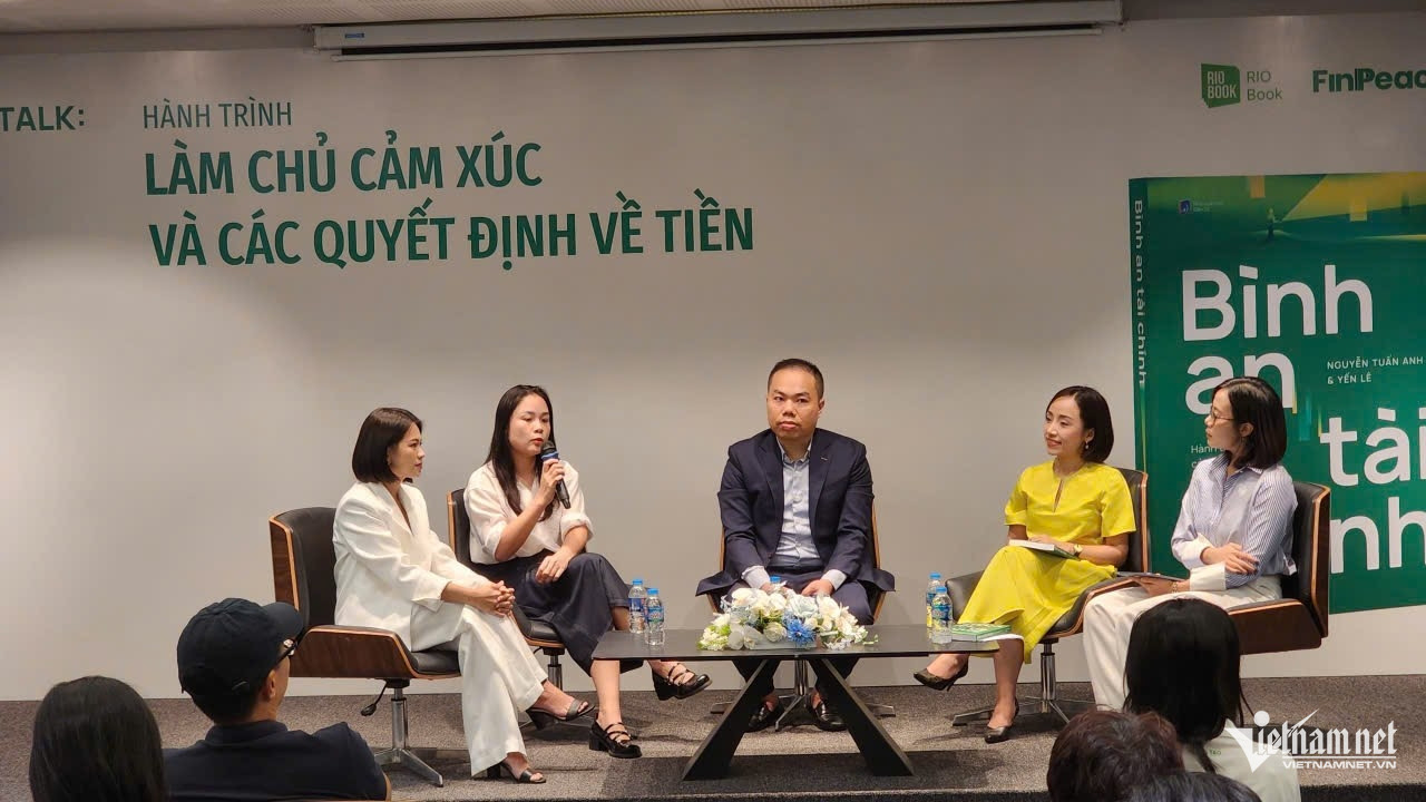 W-gen n z6985163513752_700f0ba4ba3ca874f073a099a158824a.jpg