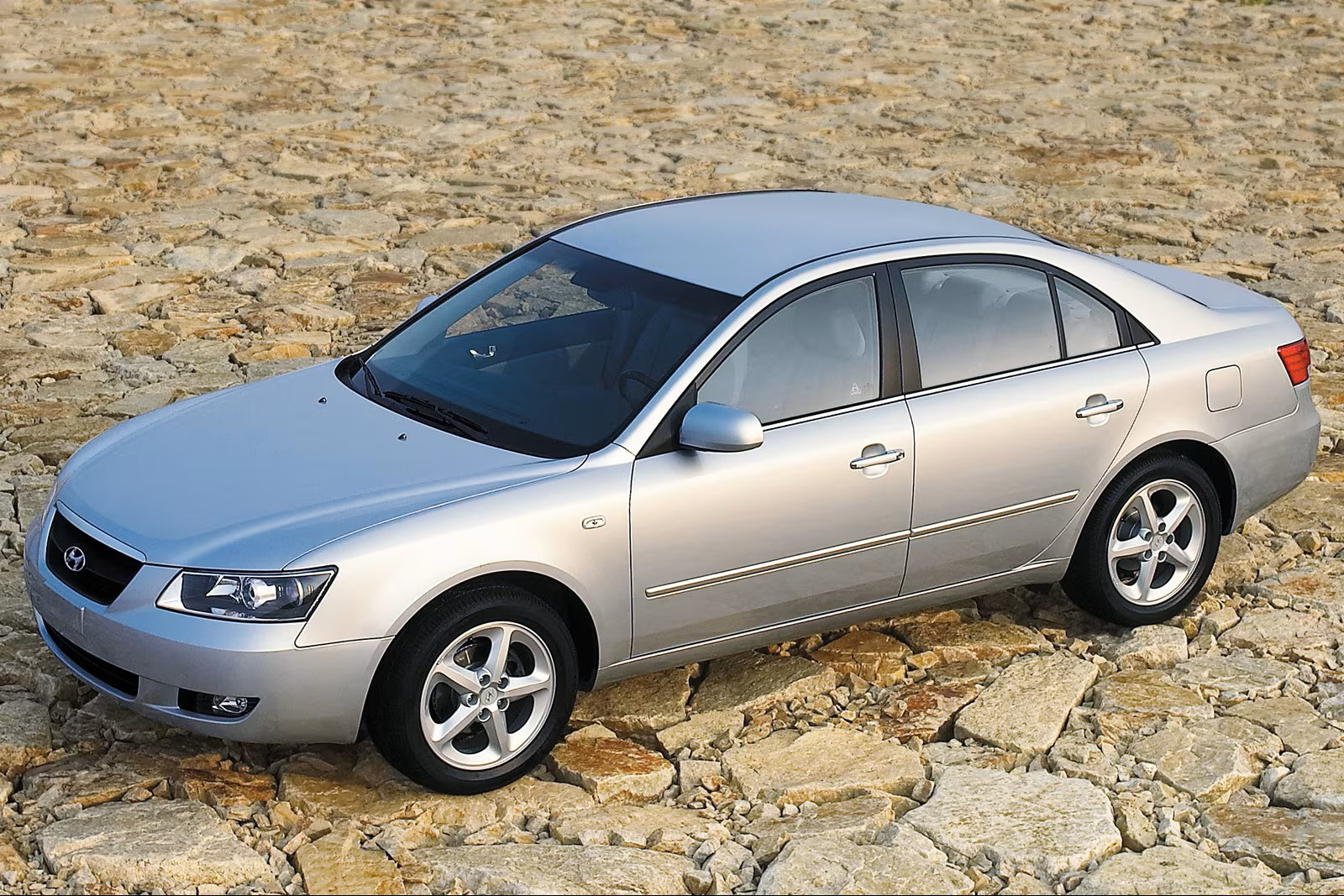 Hyundai Sonata 2007.jpg