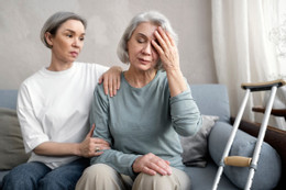 Bố đòi ly hôn tuổi 60, mẹ đồng ý ngay vì lý do khiến con nghẹn lòng