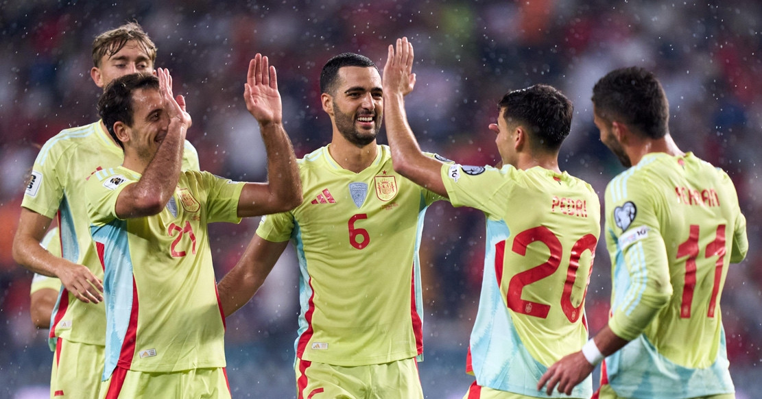 &amp;apos;Sao&amp;apos; Arsenal lập hat-trick, Tây Ban Nha đè bẹp Thổ Nhĩ Kỳ 6-0