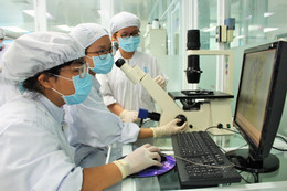 Loạt trường đại học cần tuyển hàng trăm tiến sĩ, trả lương chục triệu/tháng
