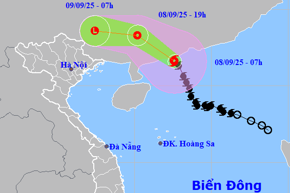 Tin mới nhất về bão số 7 Tapah: Đổ bộ đất liền Trung Quốc, miền Bắc sắp mưa lớn