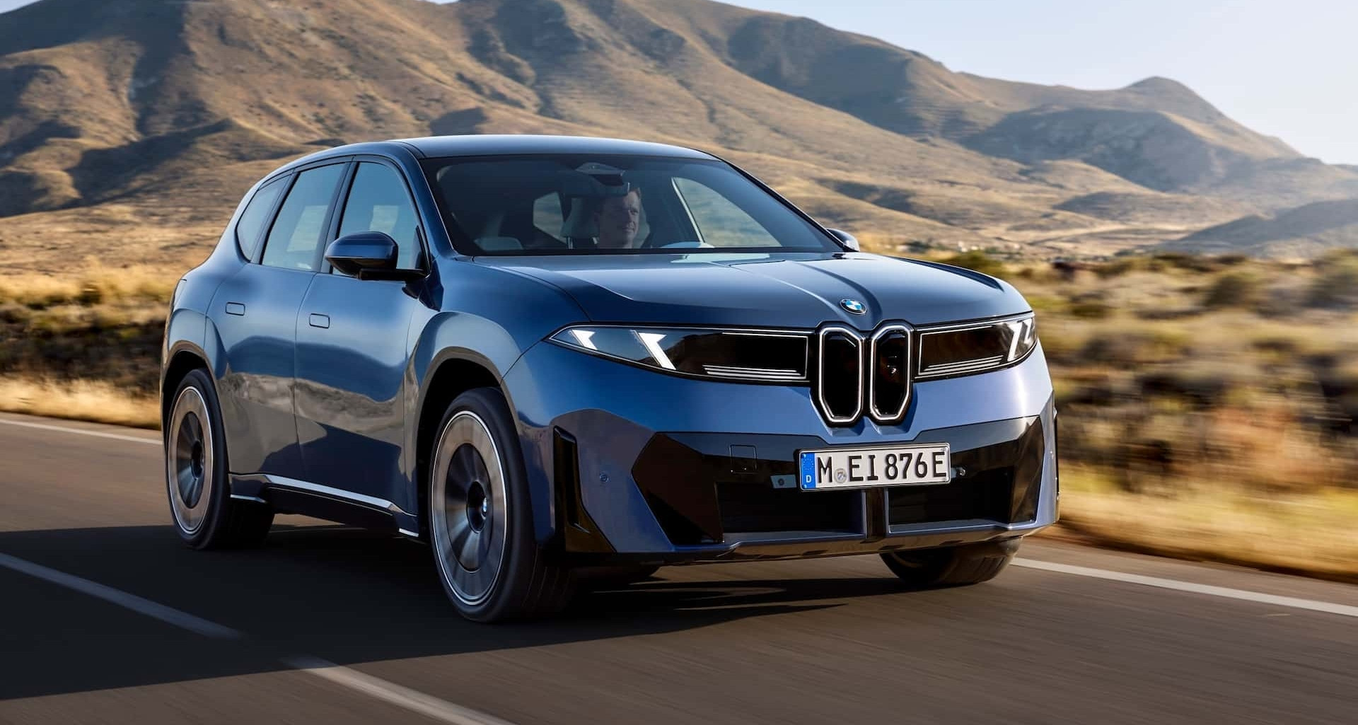 Xe điện BMW iX3 thế hệ mới ra mắt, phạm vi hoạt động 642km, giá chỉ 1,5 tỷ đồng