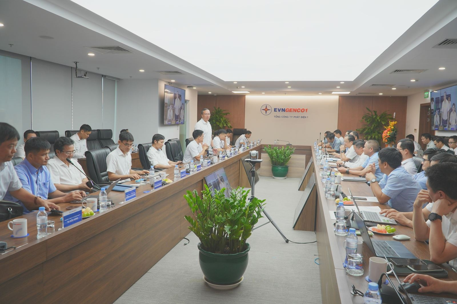 EVNGENCO1 và NSMO trao đổi phương thức vận hành nhà máy điện các tháng cuối năm