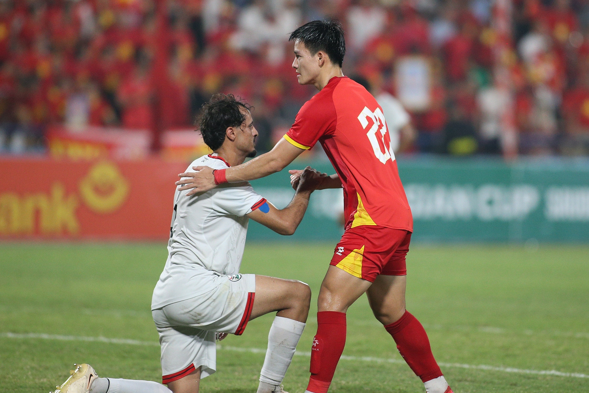 Lấy vé châu Á, U23 Việt Nam có hành động đẹp với cầu thủ Yemen