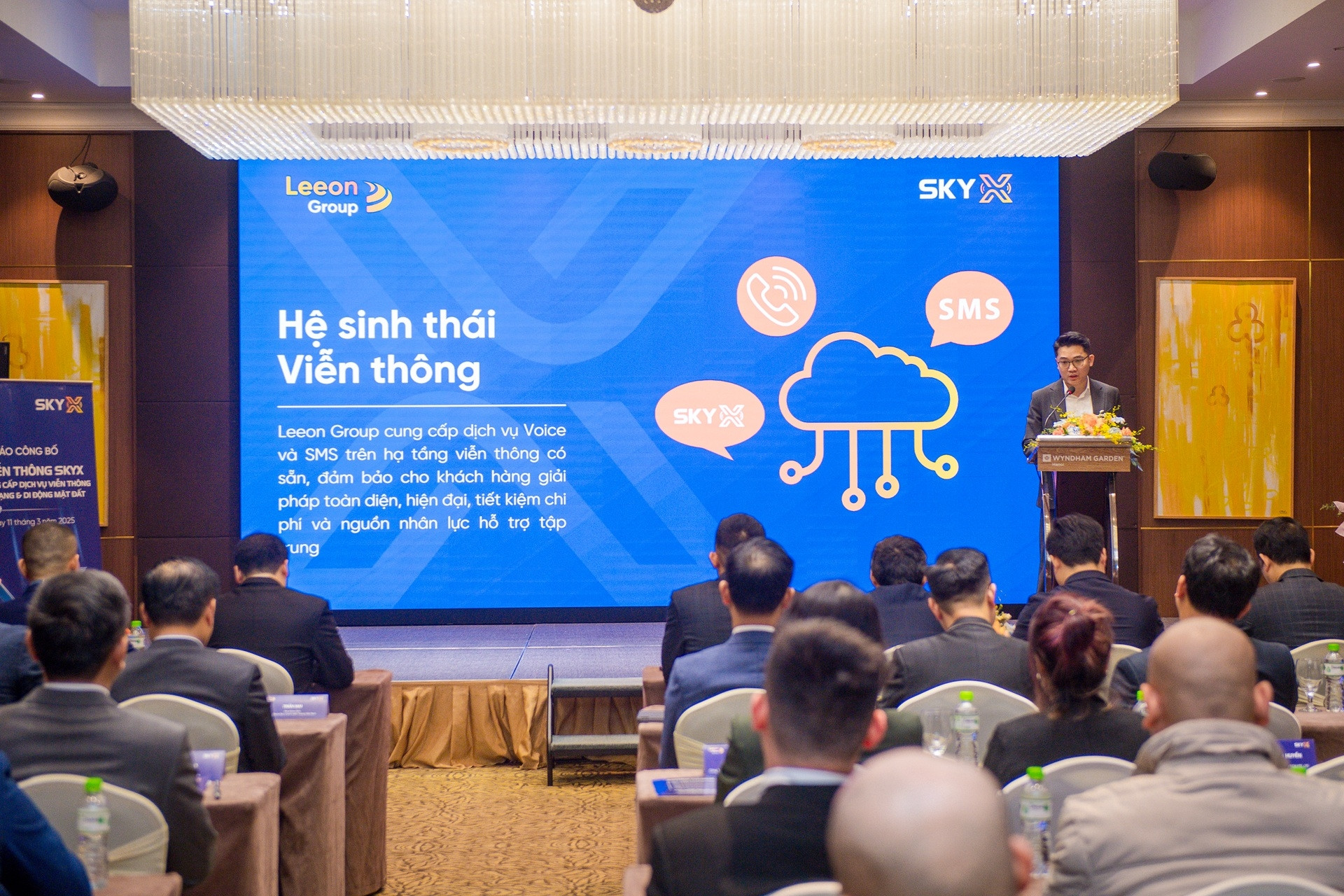 Mạng viễn thông số SkyX của Leeon Group ra mắt nền tảng X-Phone