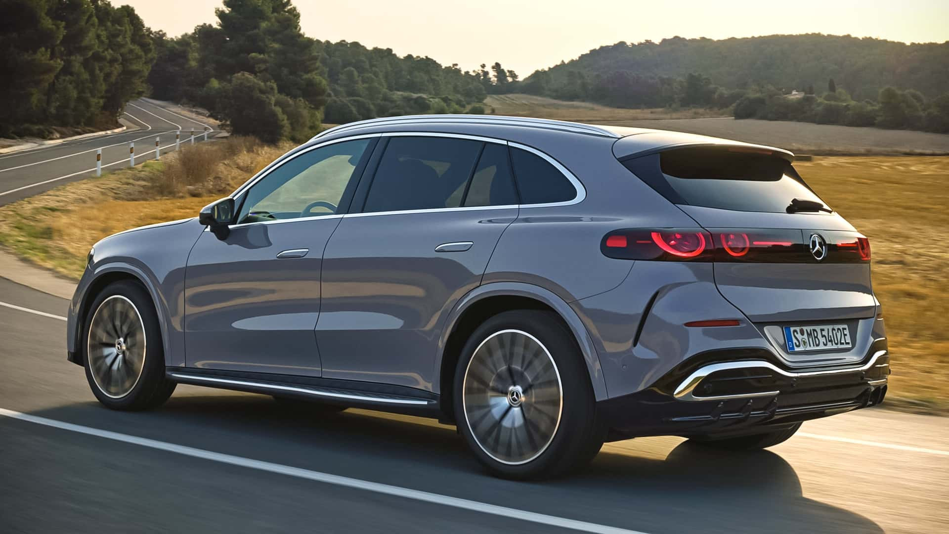 mercedes glc eq 2025 (3).jpg