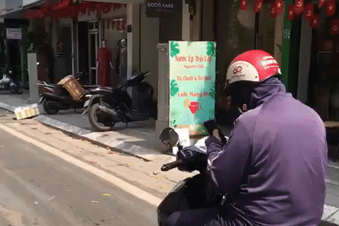 Người đi xe máy 
