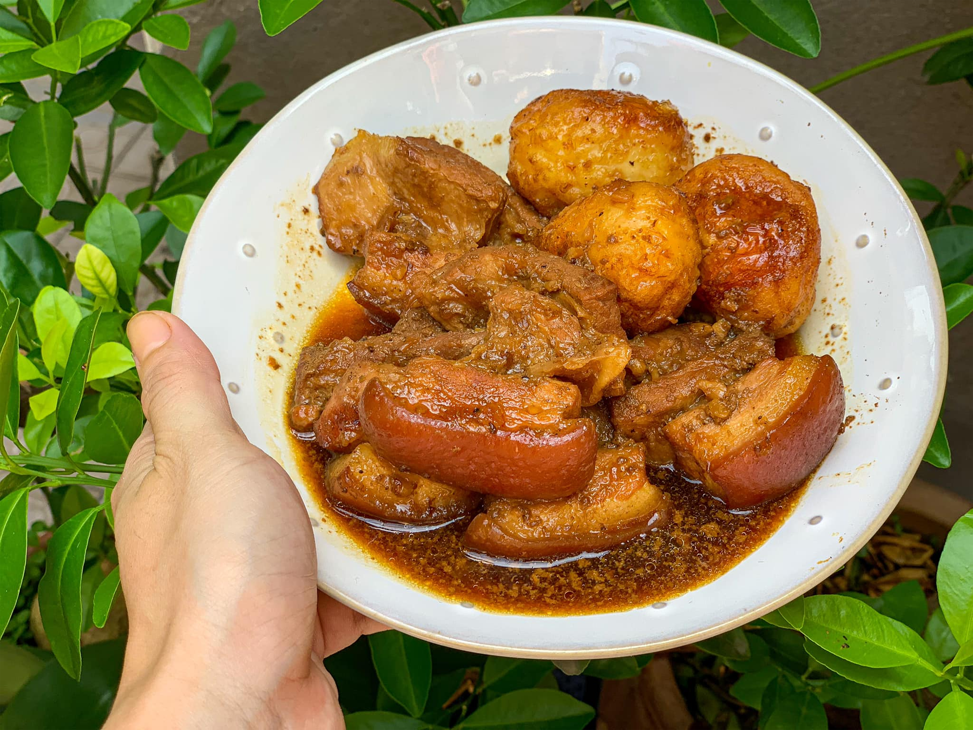 thịt kho trứng   nhung hong nguyen.png