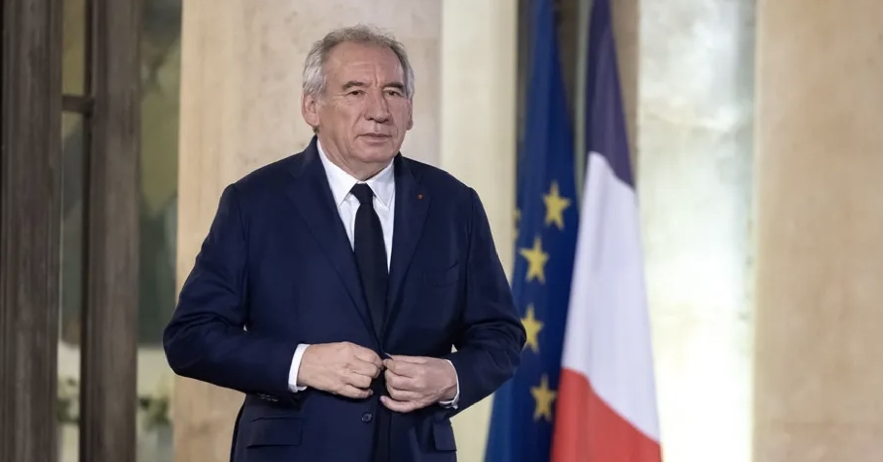 Thủ tướng Bayrou bị phế truất, chính phủ Pháp s...