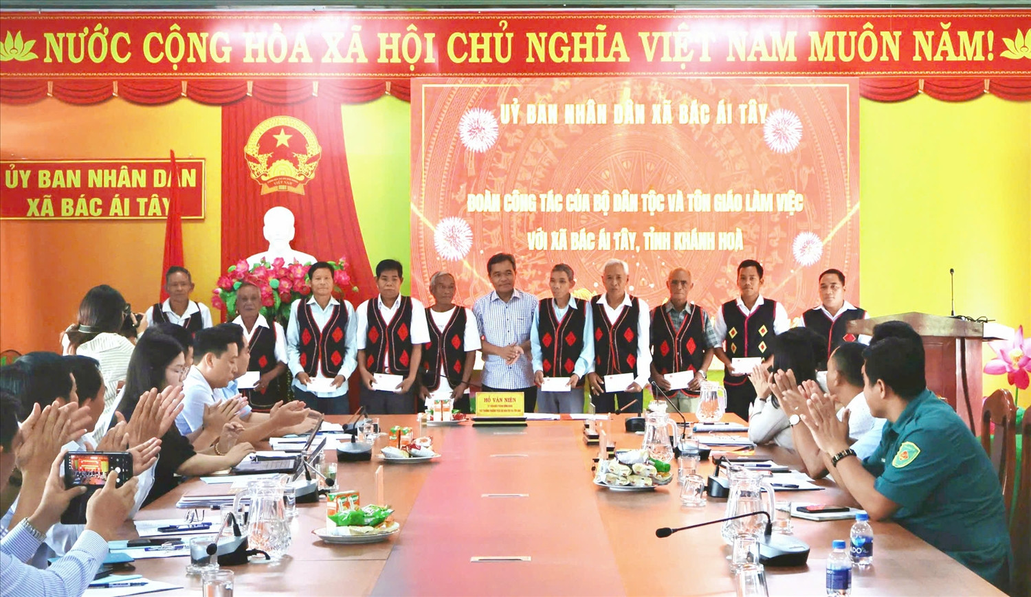 thutruong1.jpg