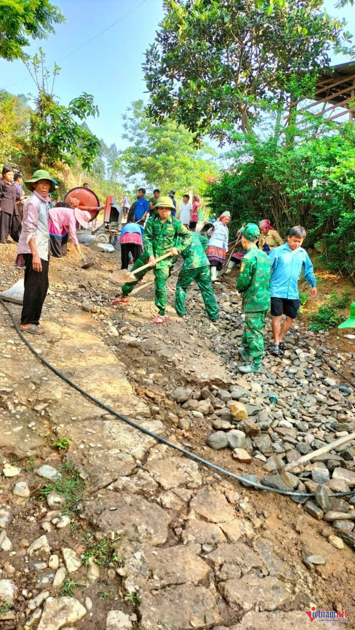 W-nah bai quang ninh ok.jpg