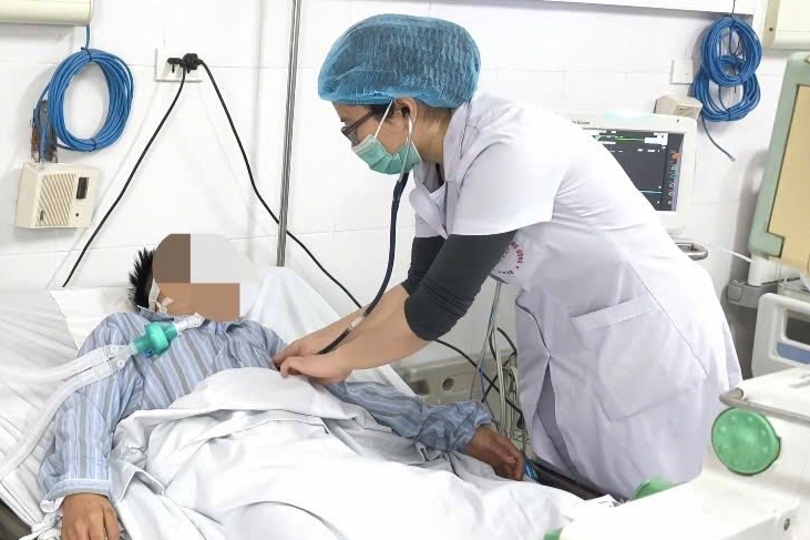 Cậu bé 14 tuổi không còn cơ hội sống sau khi bị chó cắn vào ngón tay