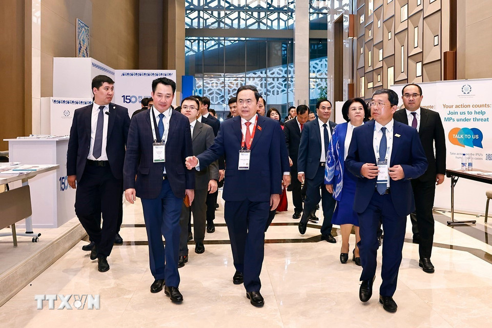 chu tich quoc hoi tran thanh man du le khai mac ipu 4 50617.jpg