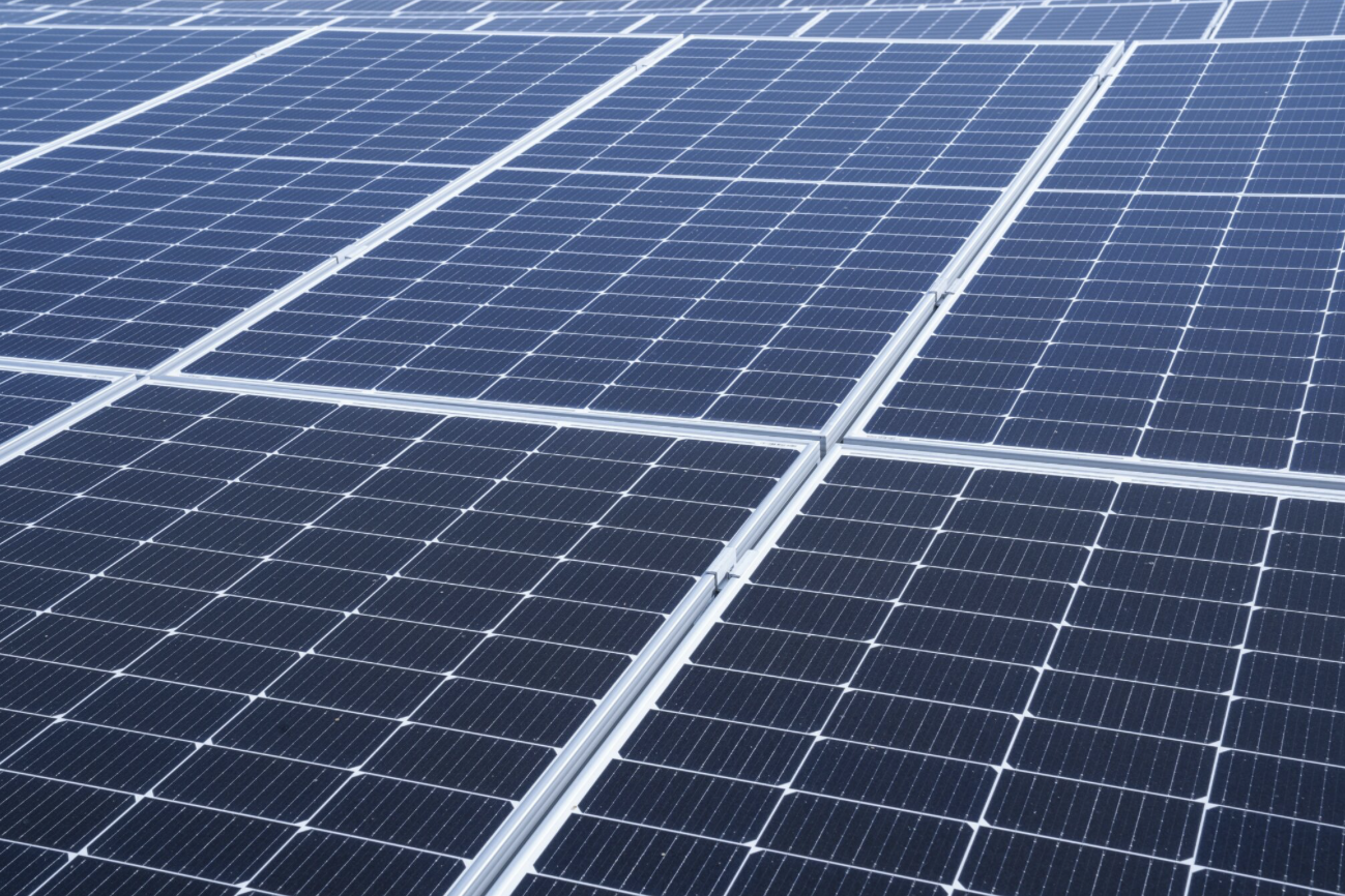 Lắp đặt điện mặt trời mái nhà: Cảnh báo rủi ro hàng triệu gia đình cần biết